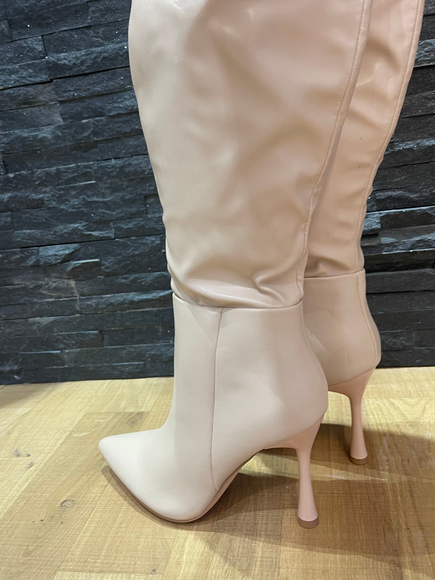 High light boot