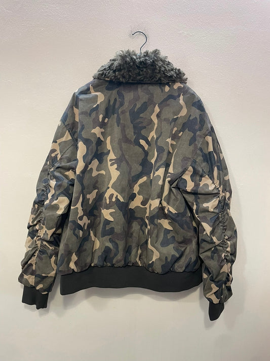 Bomber camouflage