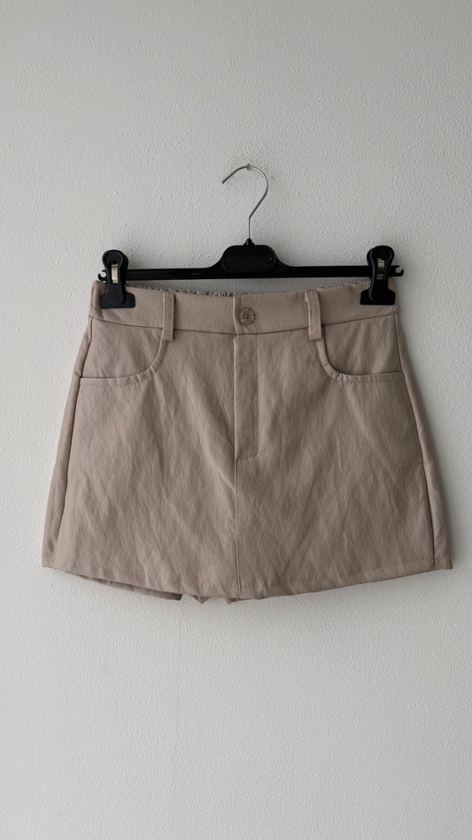 Short gonna ecopelle tortora