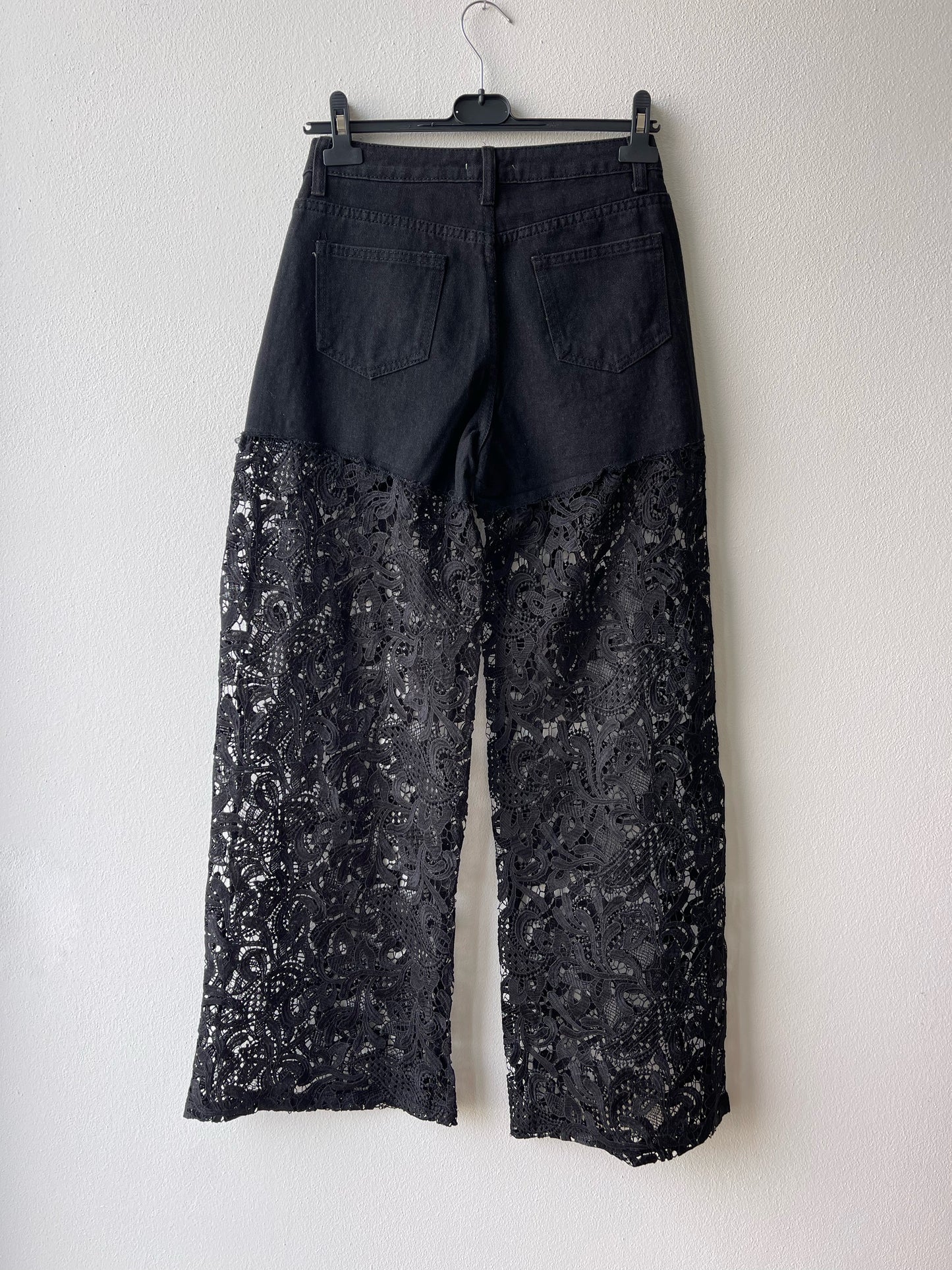 Jeans inserto pizzo nero
