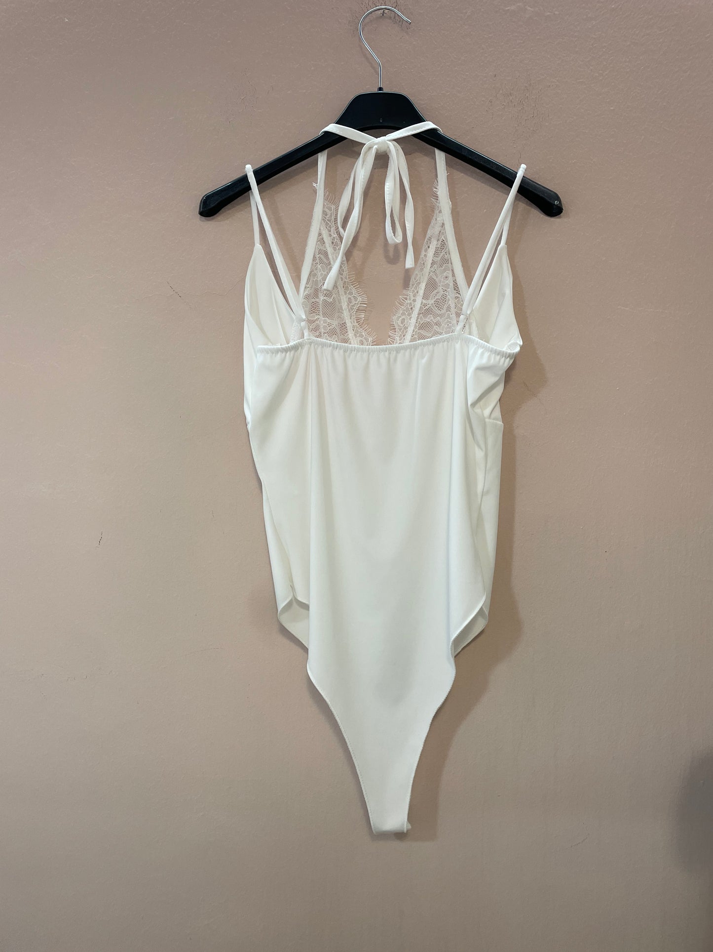 Body con pizzo