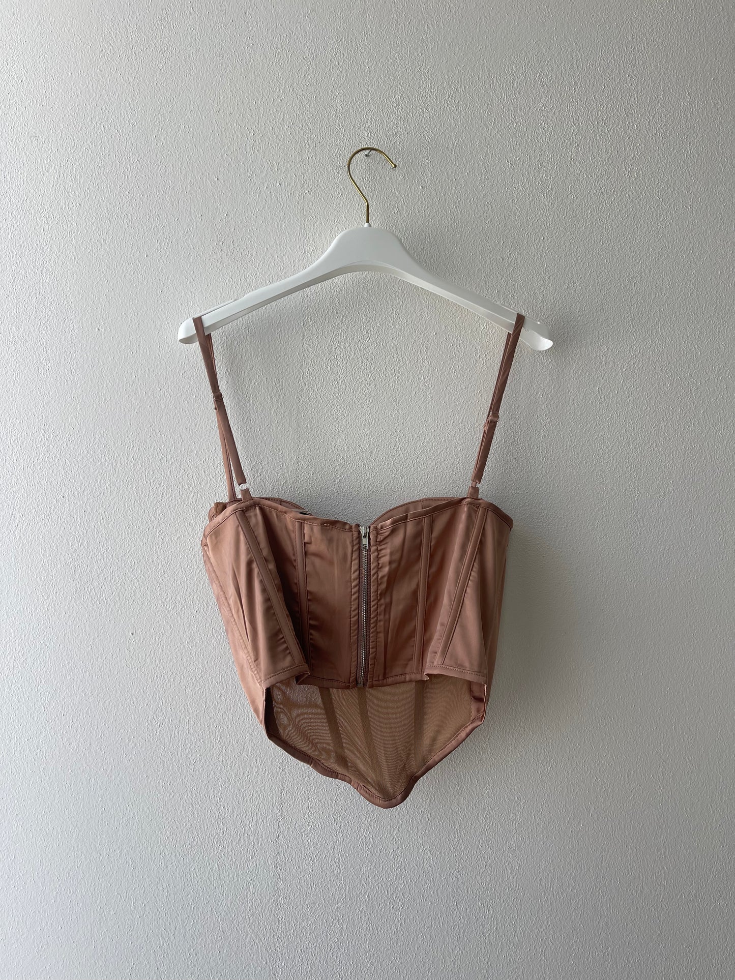 Top nude corpetto