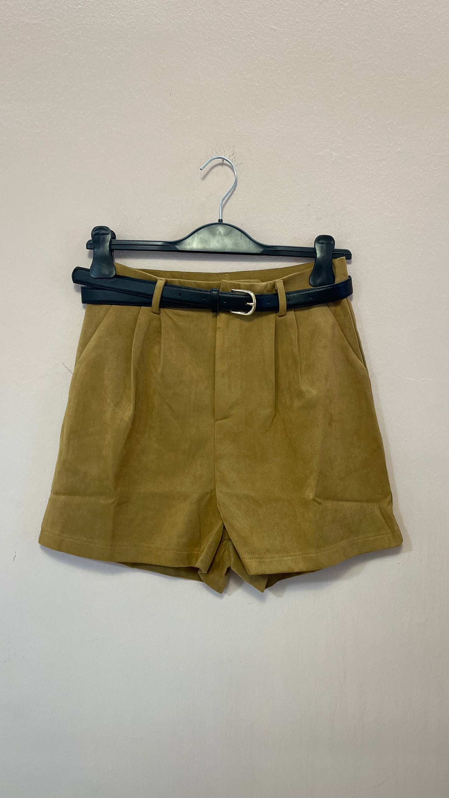 Shorts Suade
