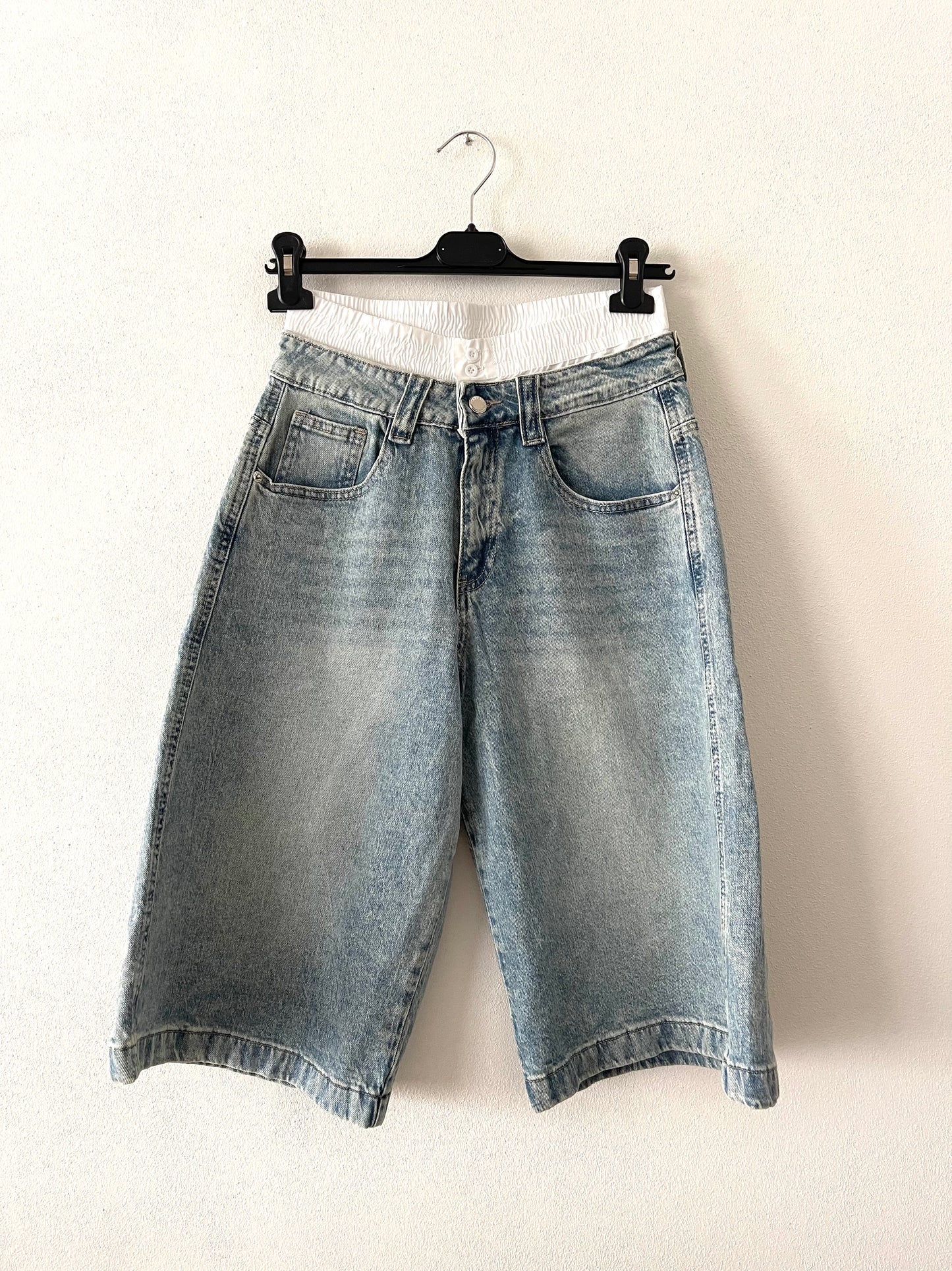 Bermuda jeans