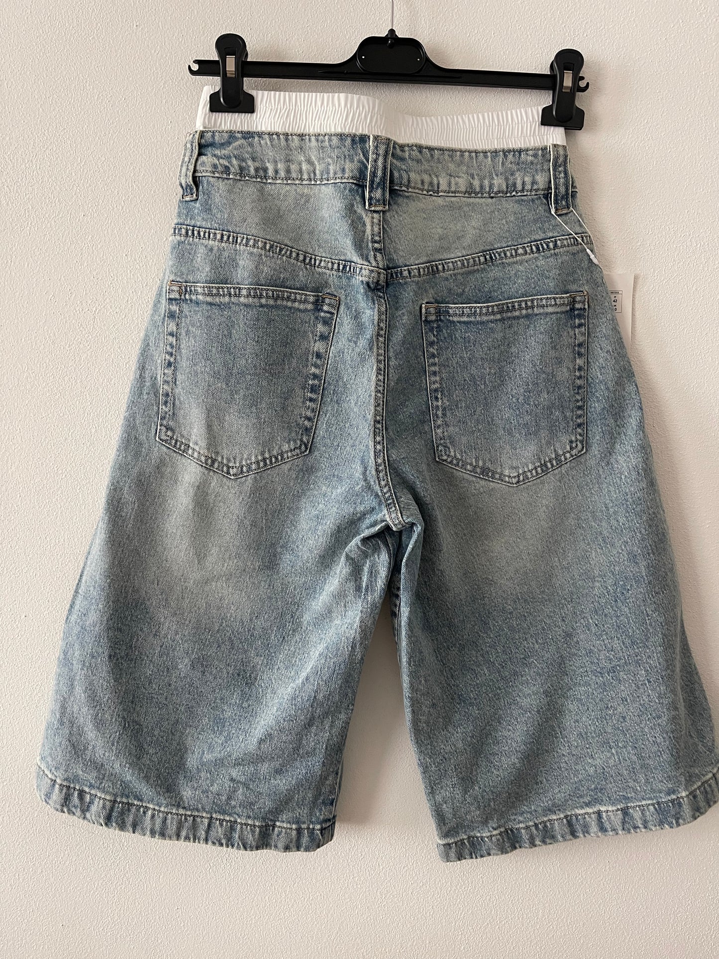 Bermuda jeans