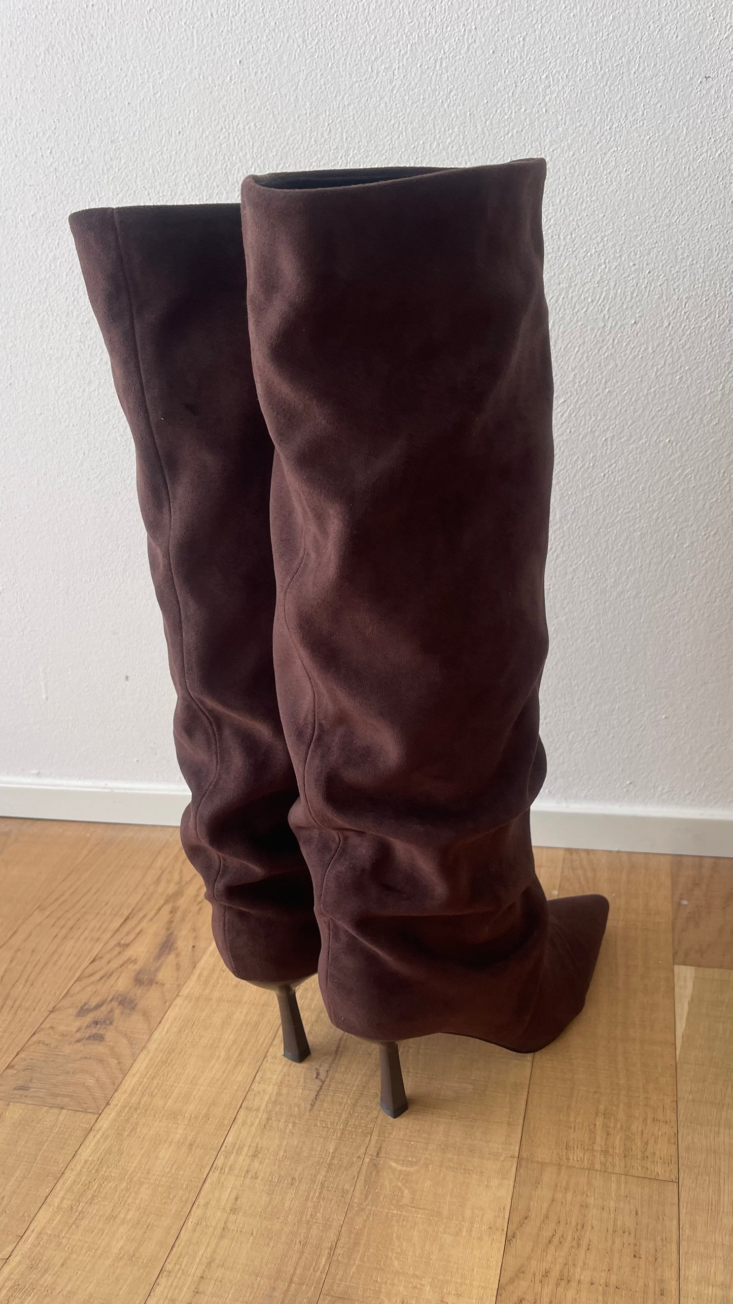 Stivale camoscio marrone tacco 6cm
