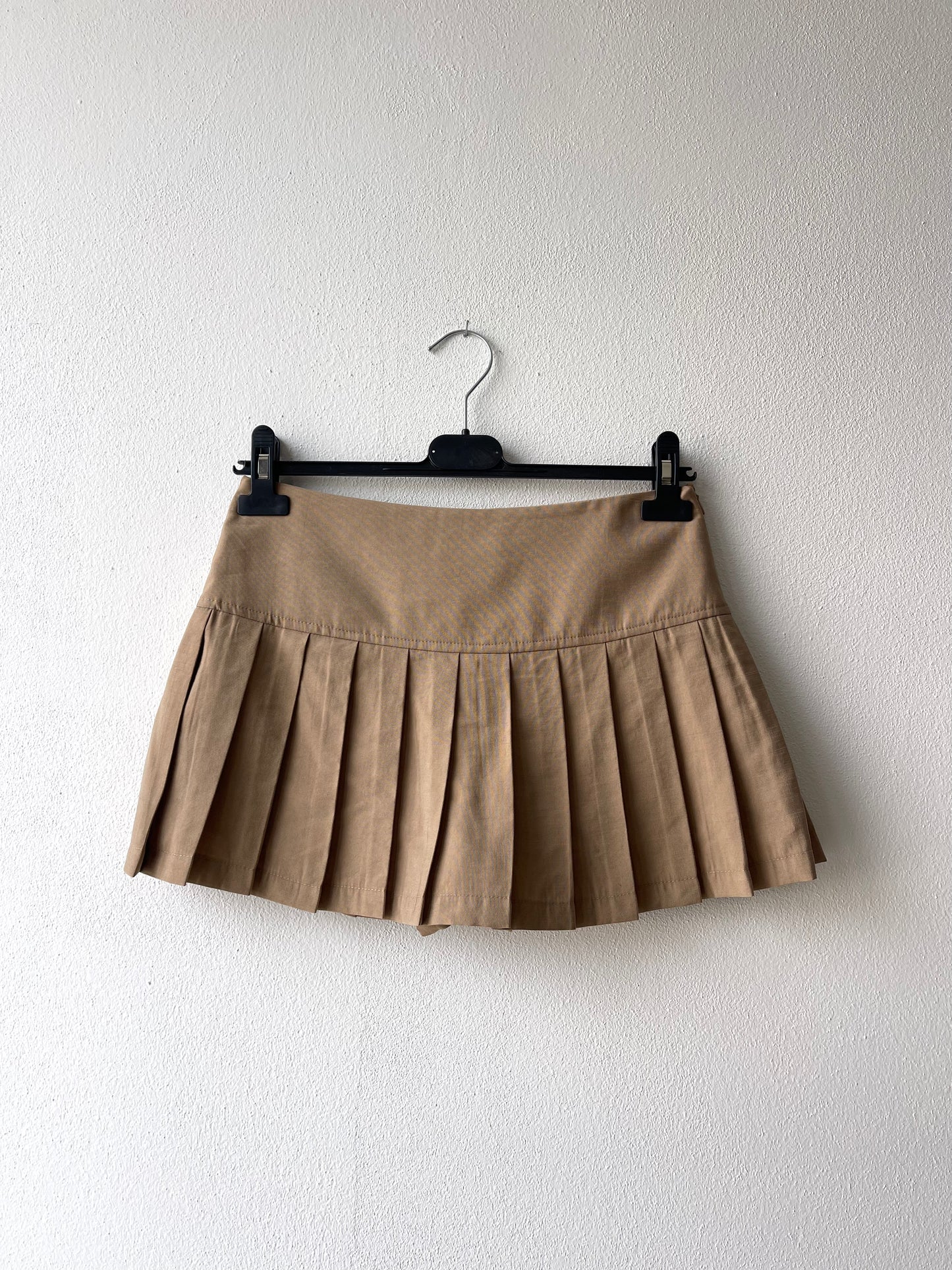ELEH hazelnut pleated skirt