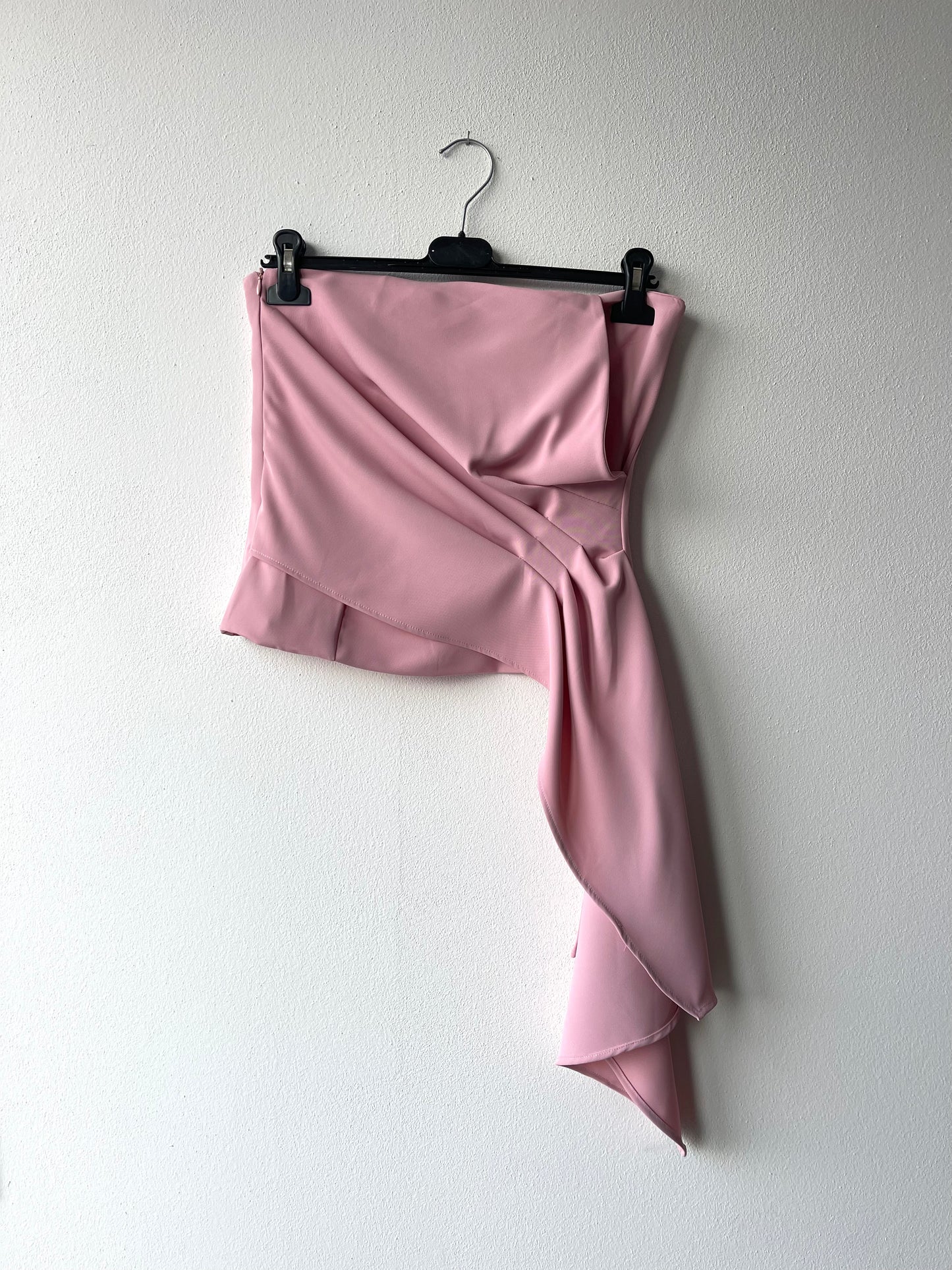 Strapless top