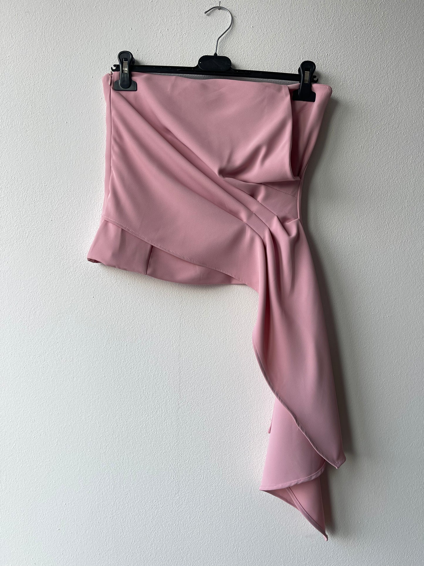 Strapless top
