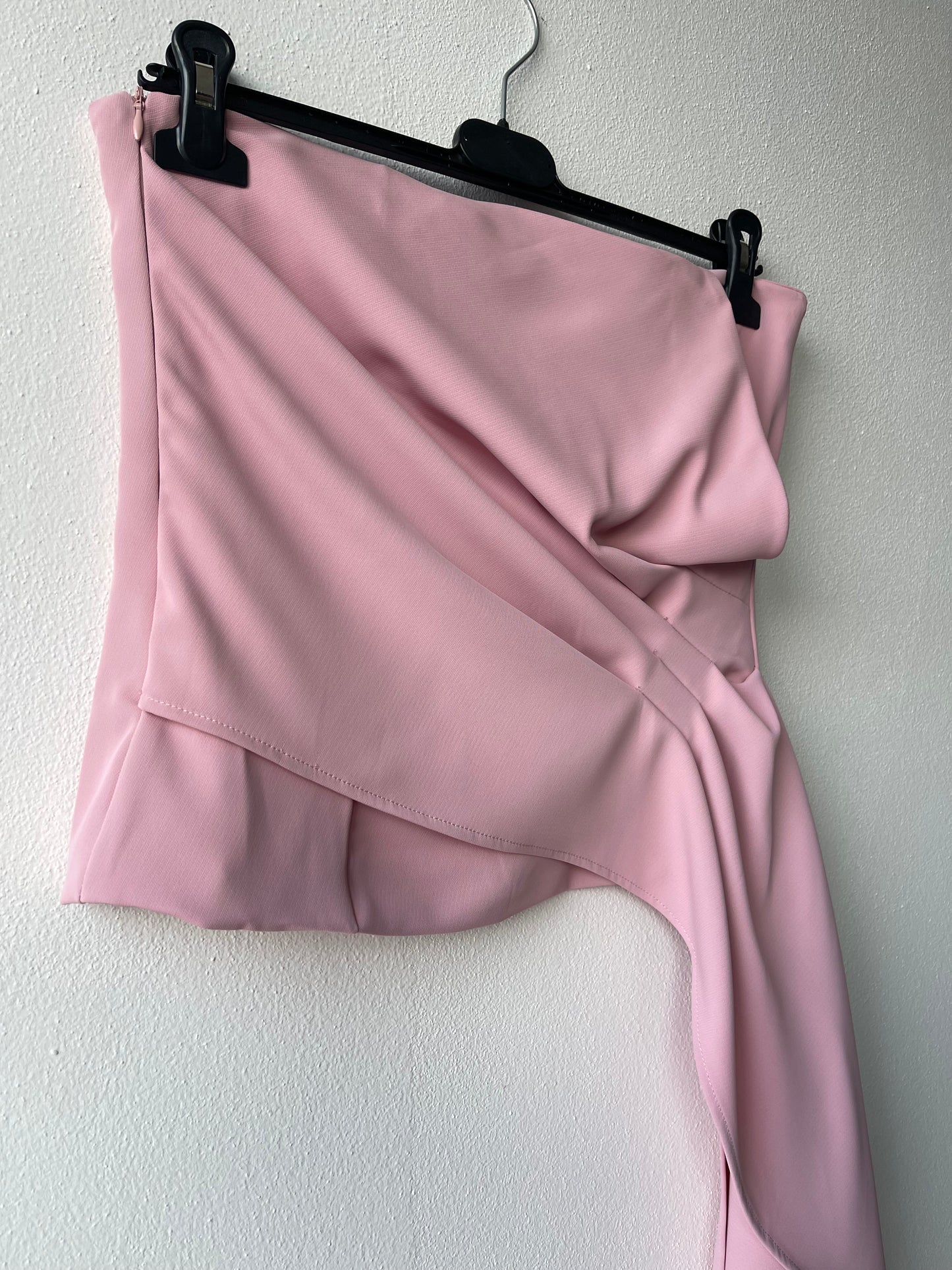 Strapless top