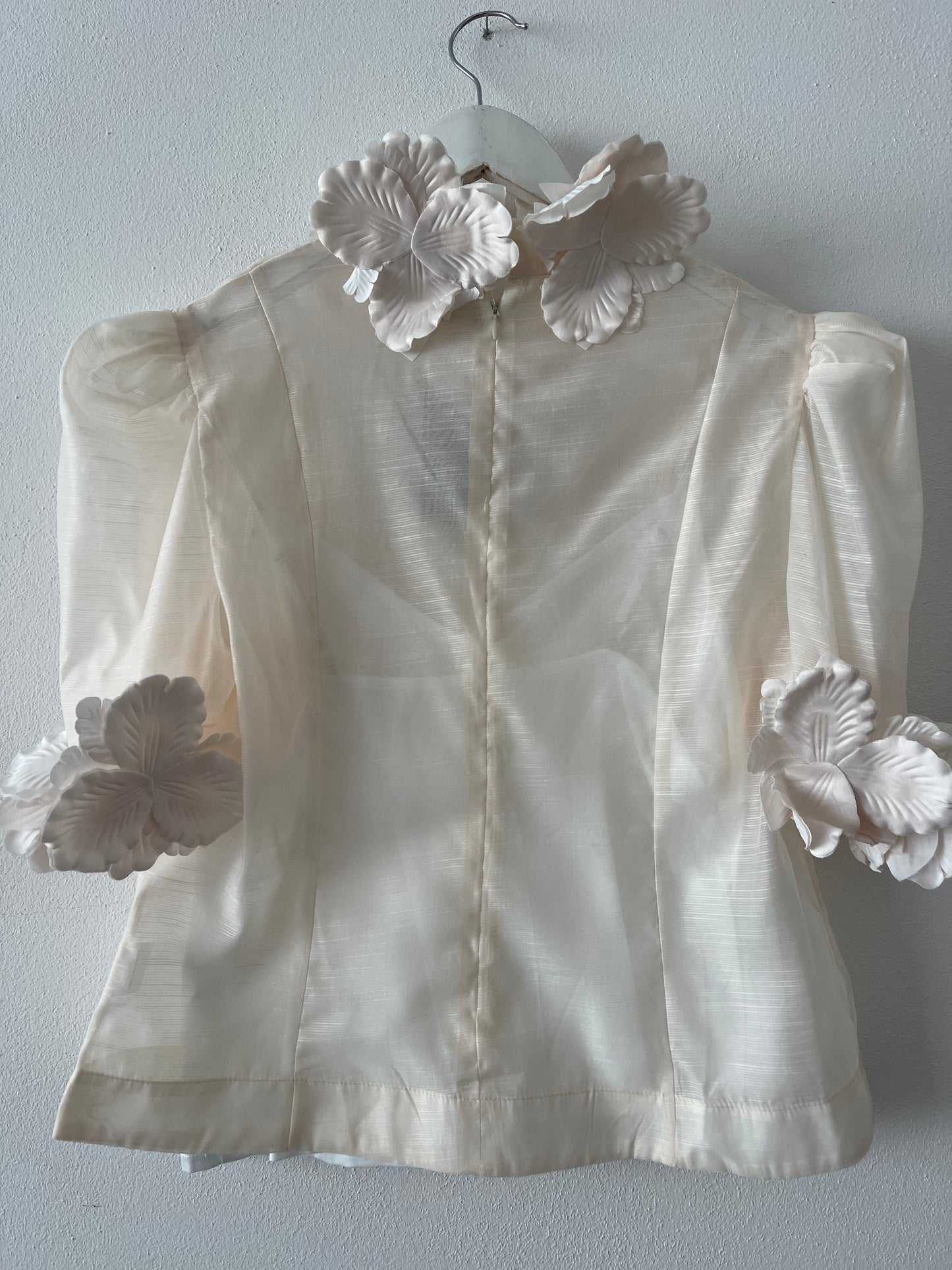 Provence flower applique shirt