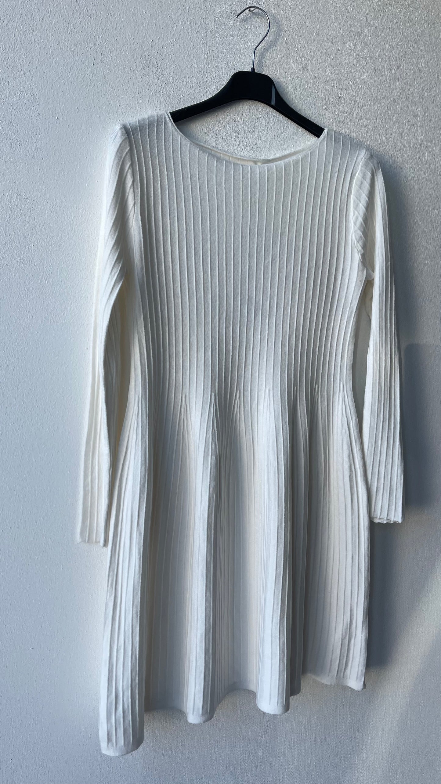 Abito maglia svasato