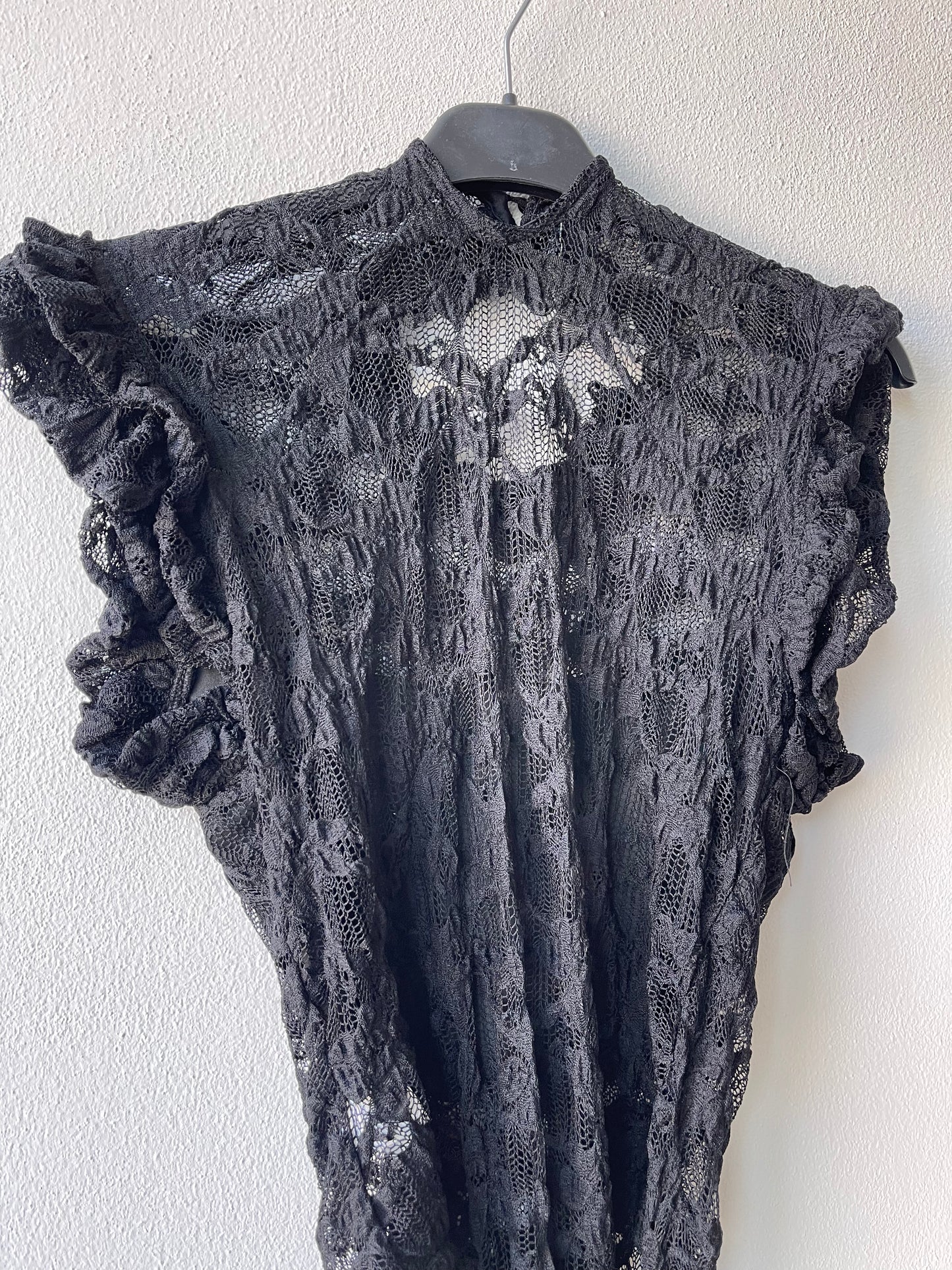 Body pizzo accollato