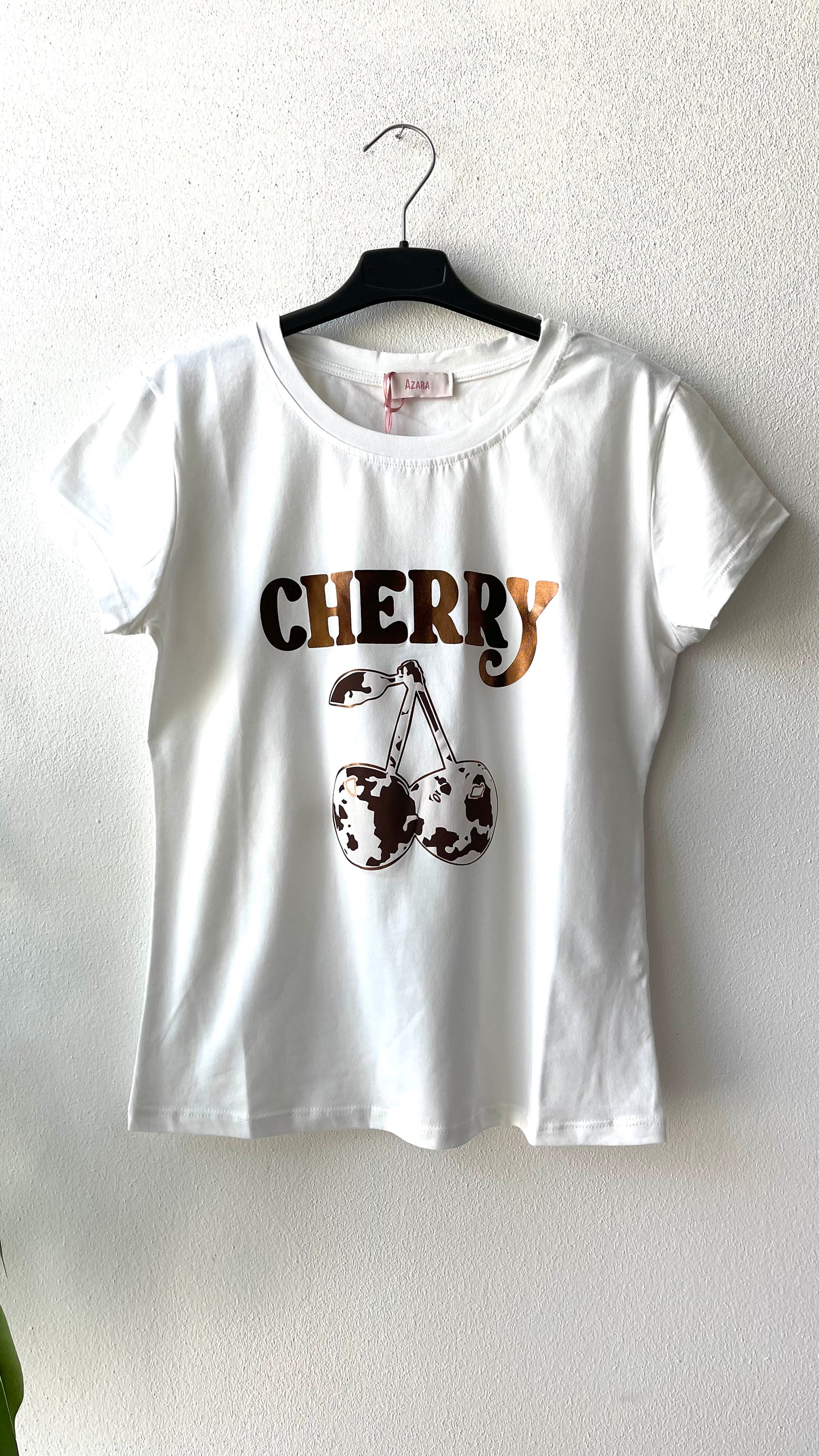 T-shirt cherry