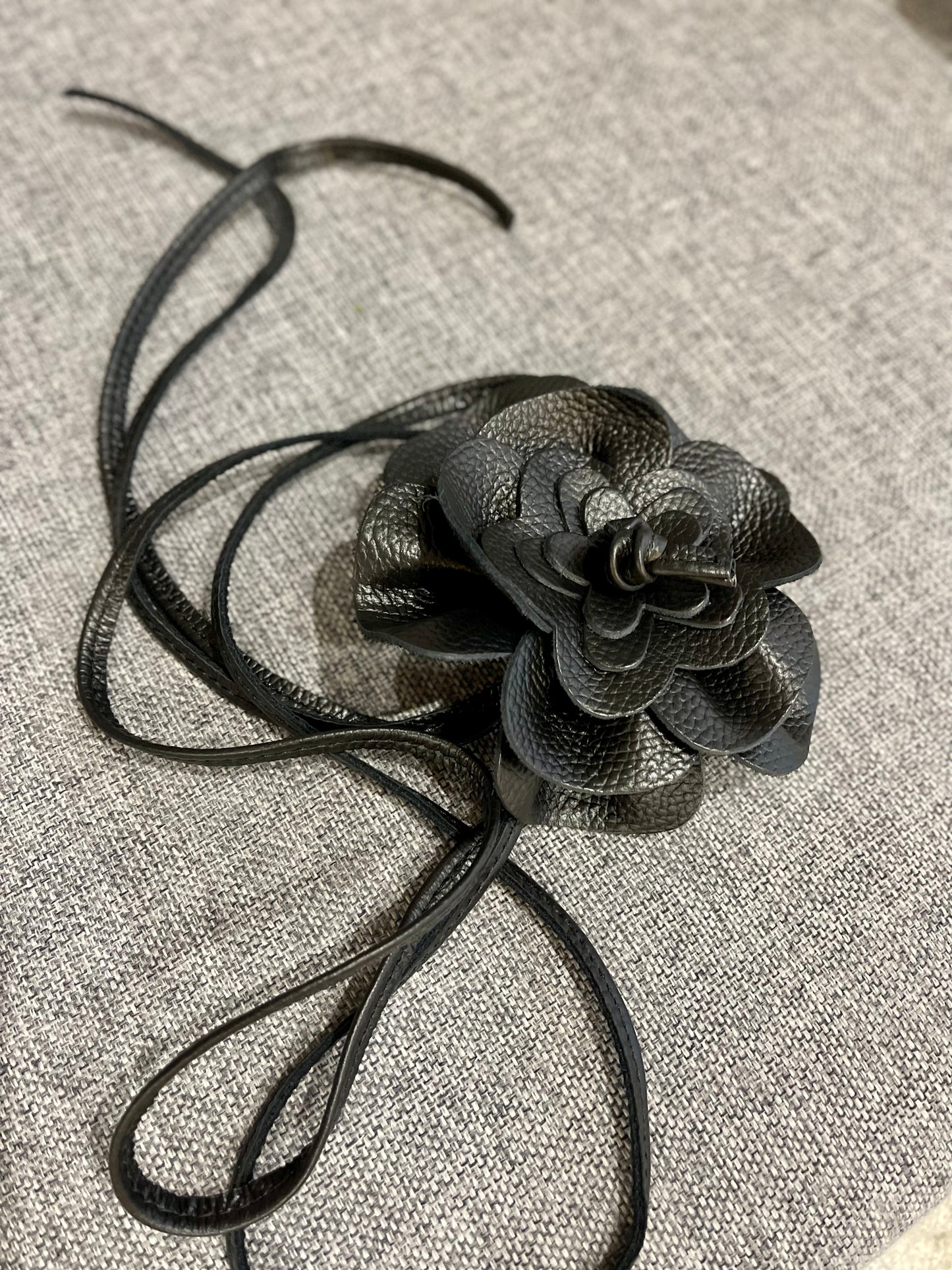 Cintura pelle fiore