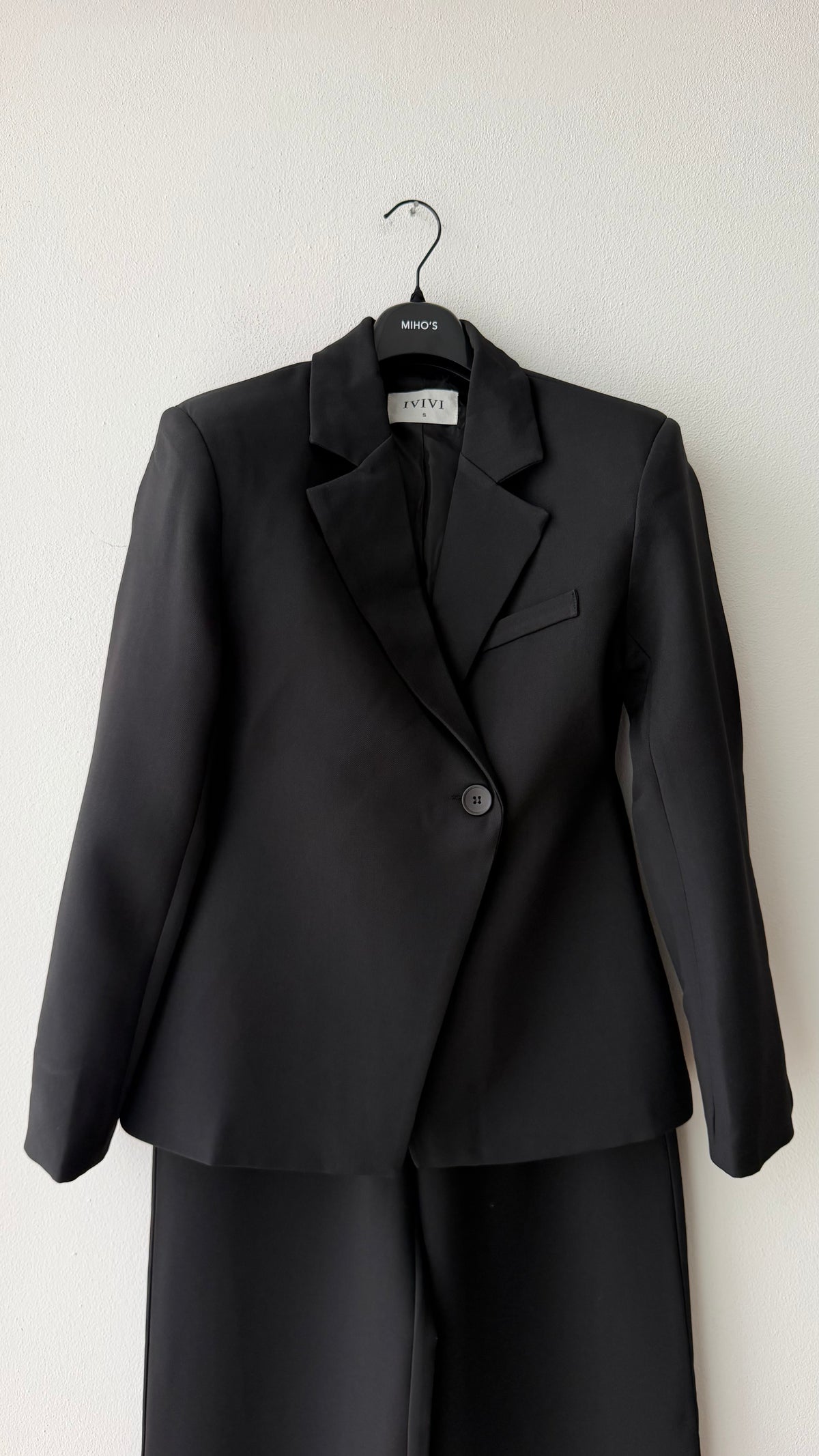 Tailleur nero giacca avvitata