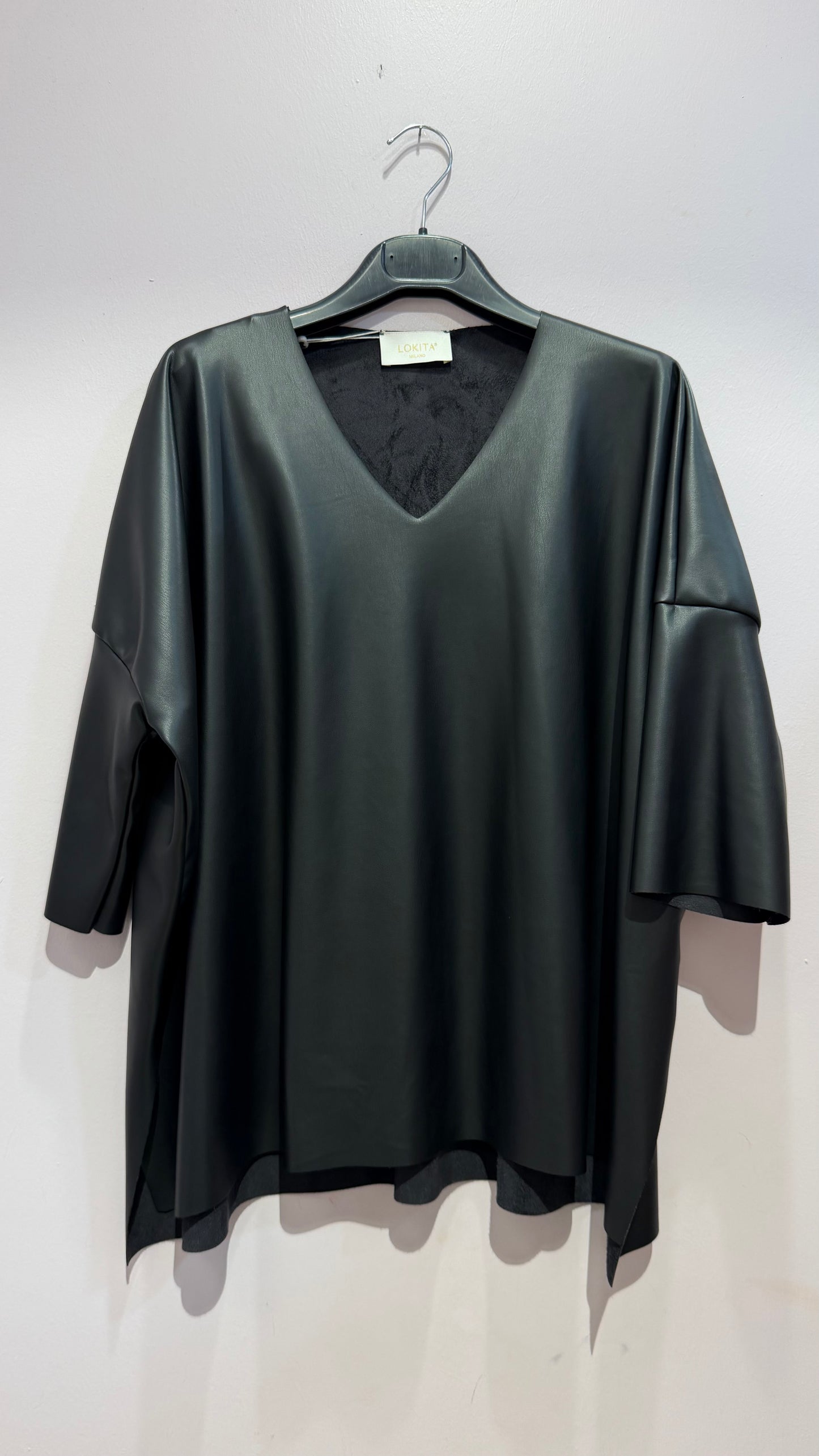 T-shirt ecopelle nera