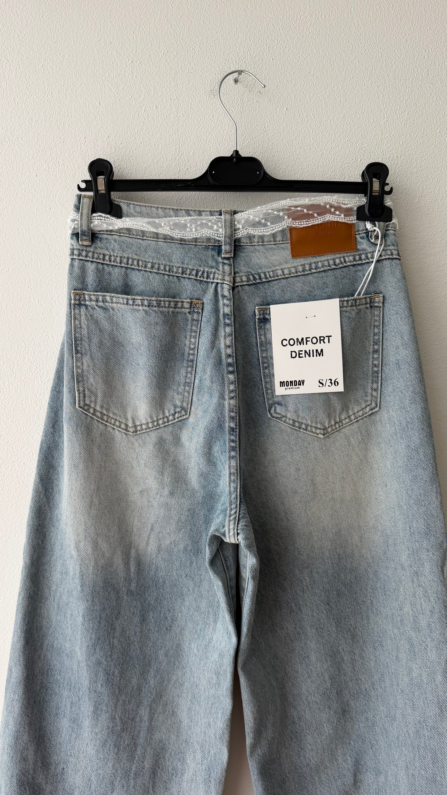 Jeans cintura pizzo
