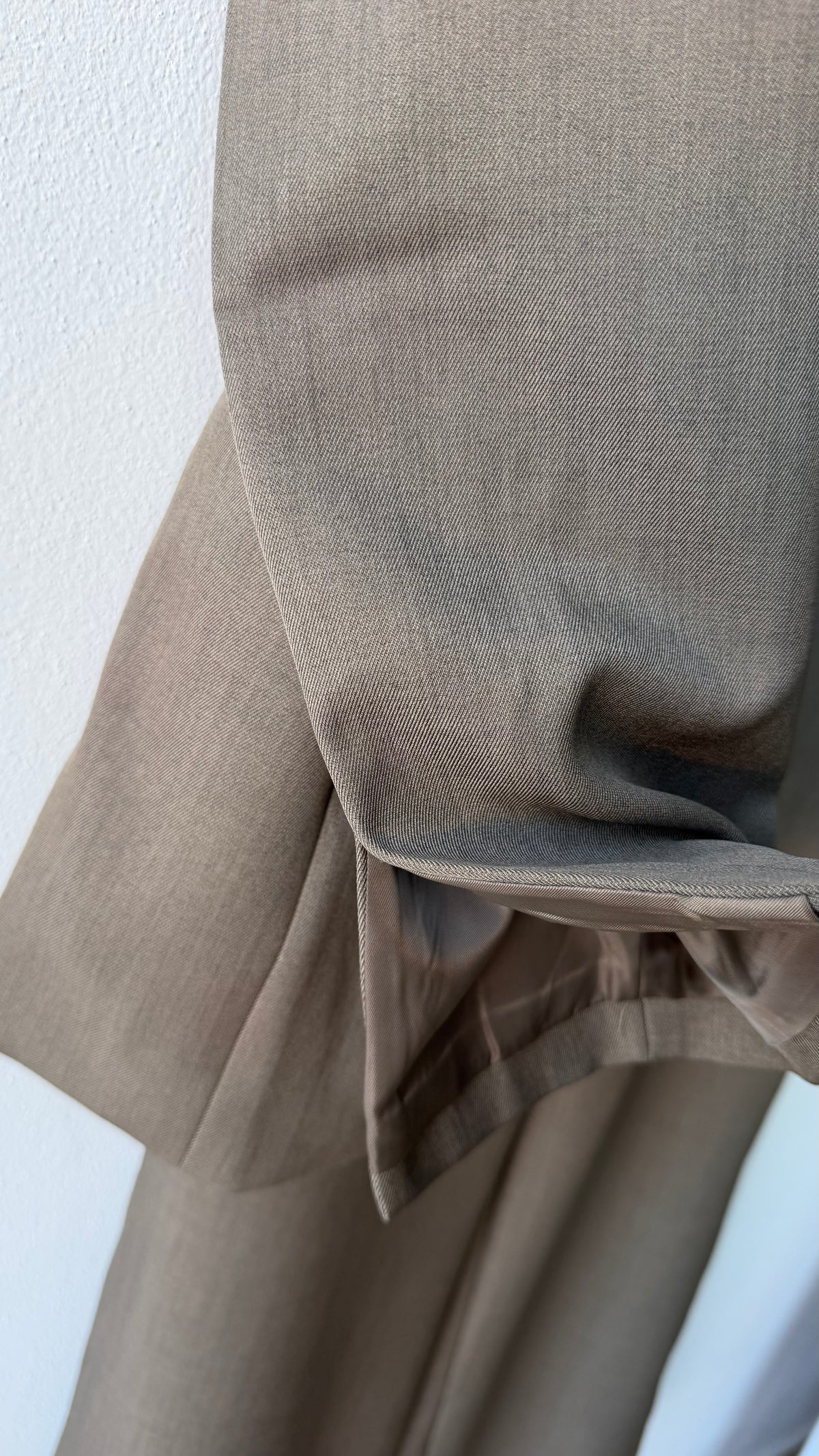 Tailleur giacca avvitata taupe