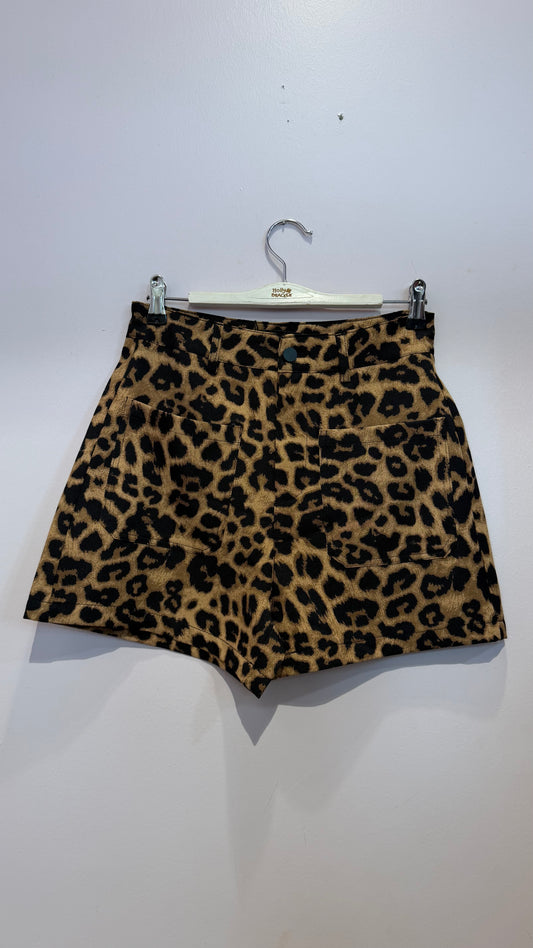 Short maculato