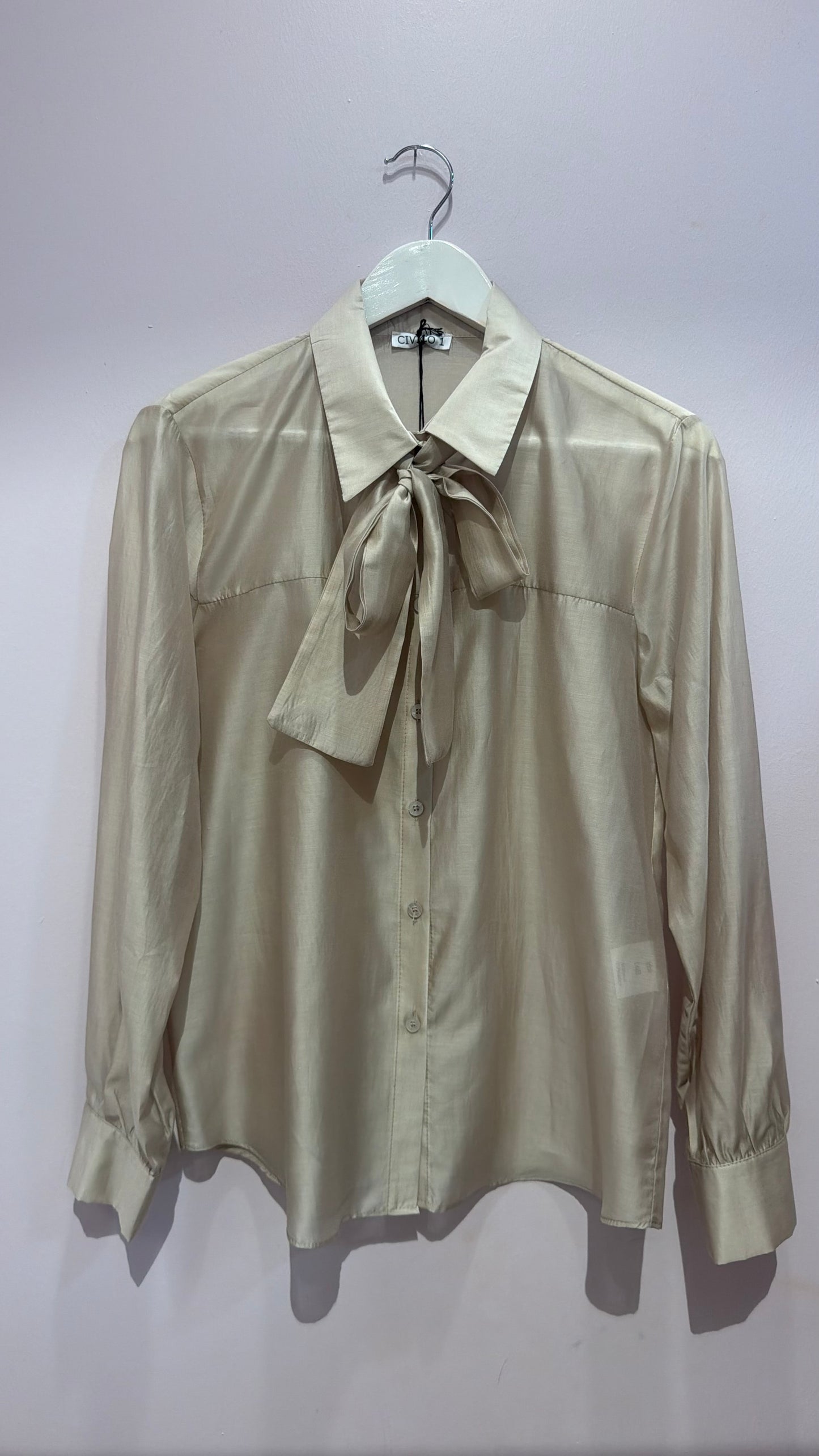 Camicia fiocco nude