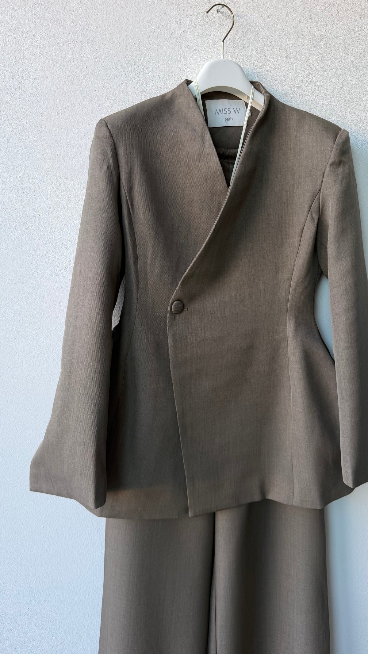 Tailleur giacca avvitata taupe