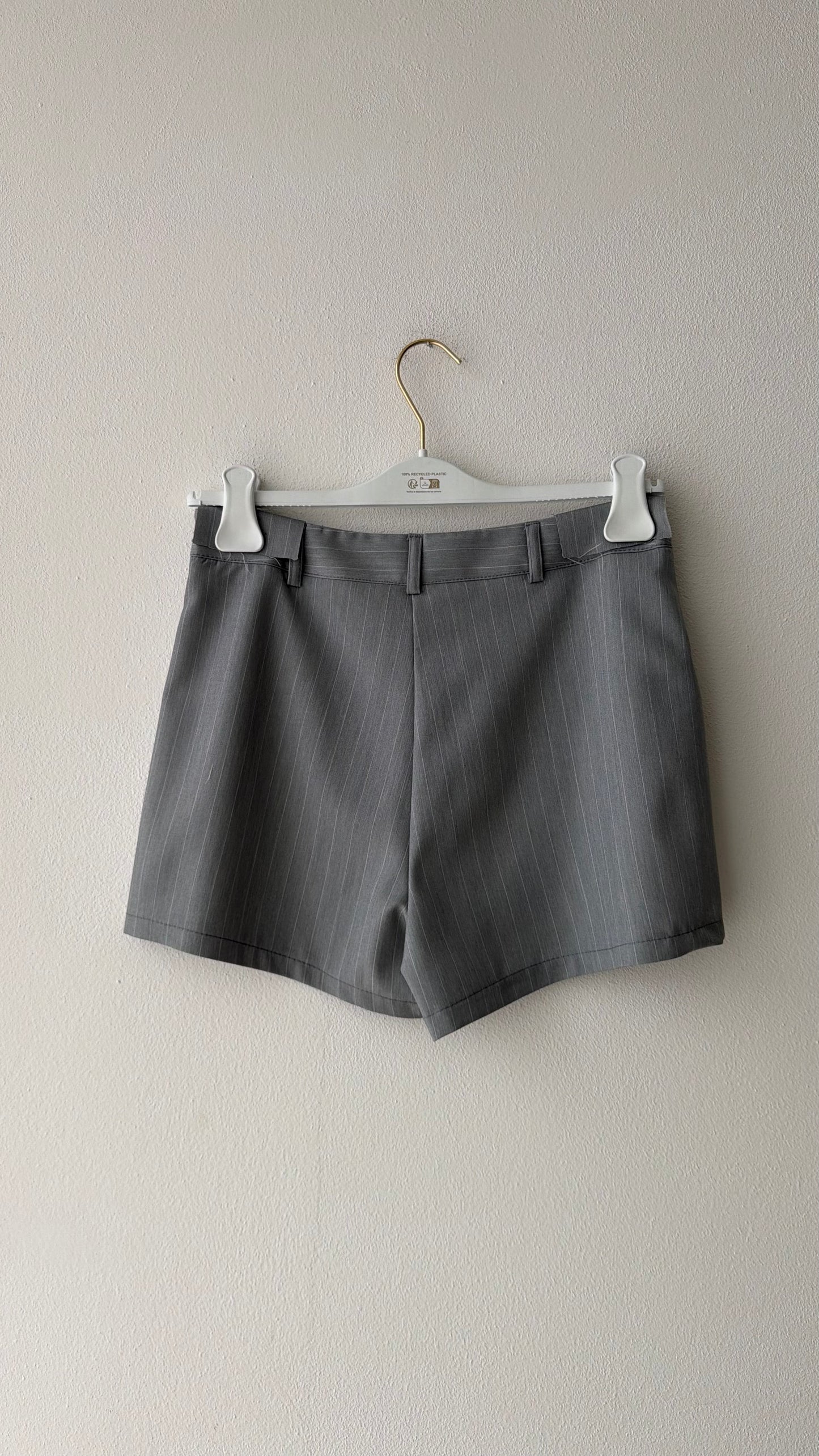 Short gessato Lokita Milano