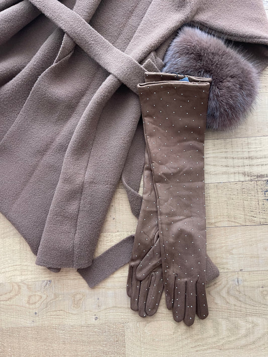 Guanto lungo borchie