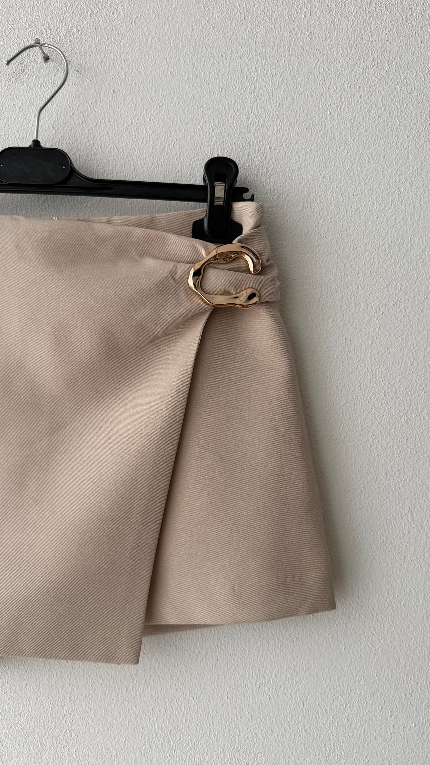 Gonna short beige