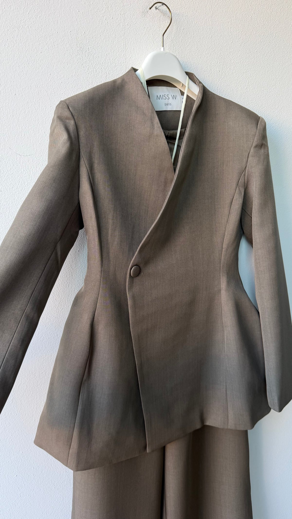 Tailleur giacca avvitata taupe