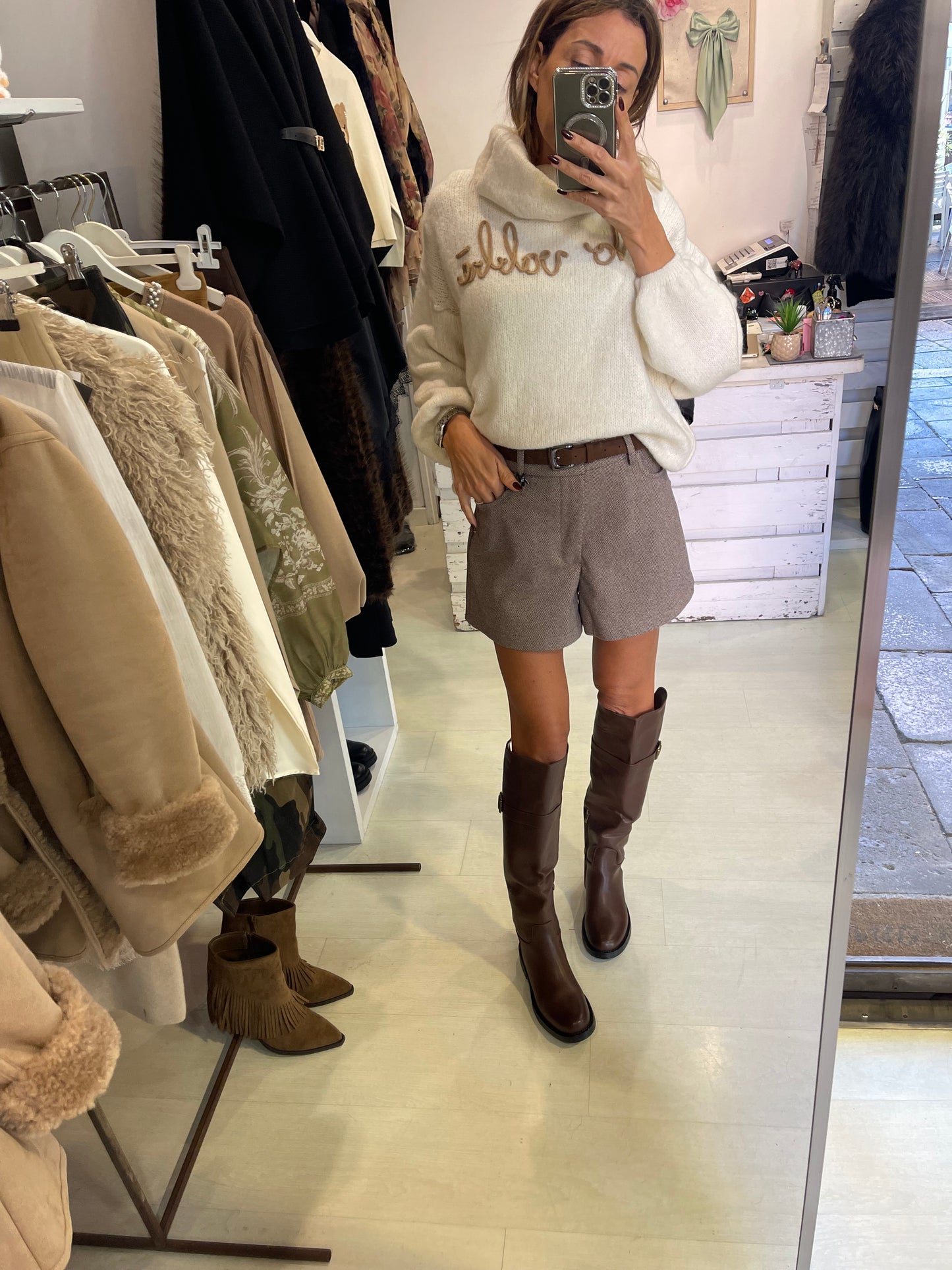 Stivale flat gambale alto