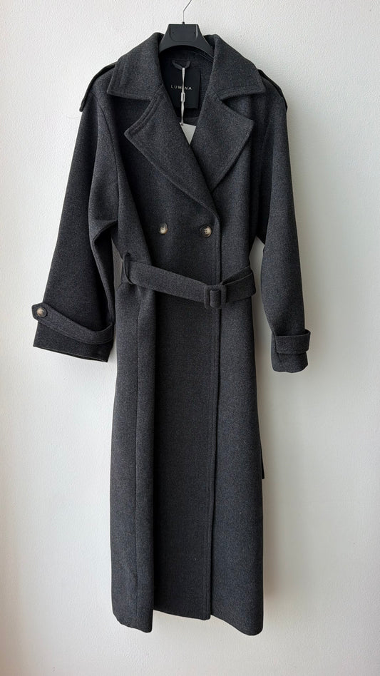 Cappotto lungo modello trench