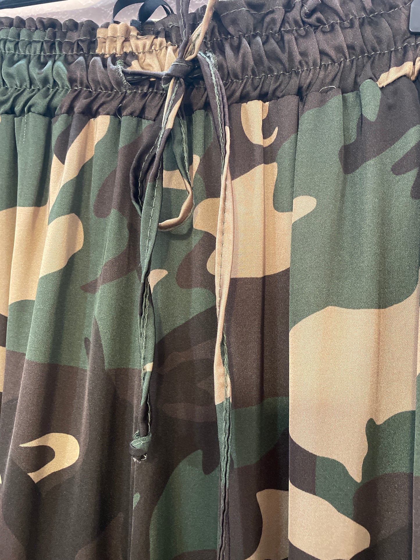 Pantalone palazzo camouflage