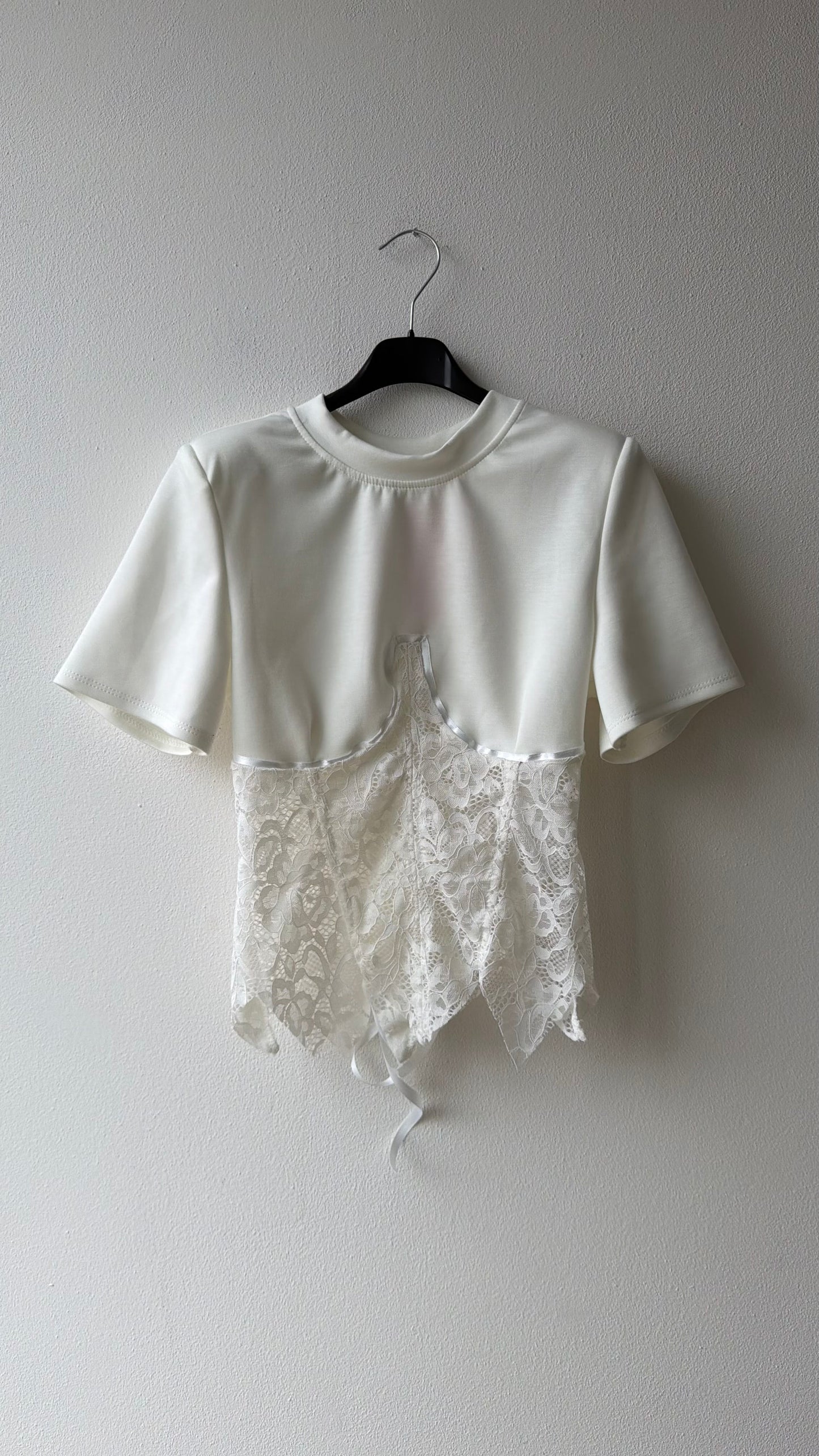 T-shirt corsetto