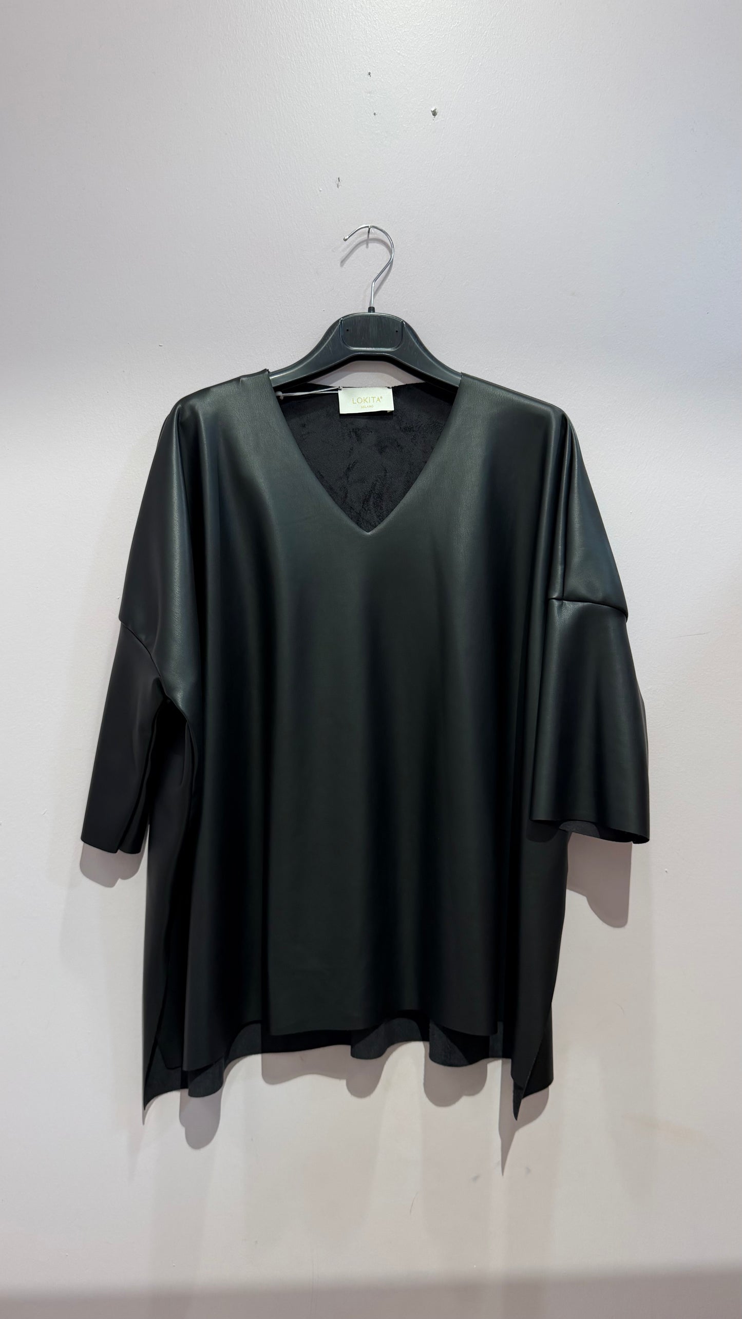 T-shirt ecopelle nera