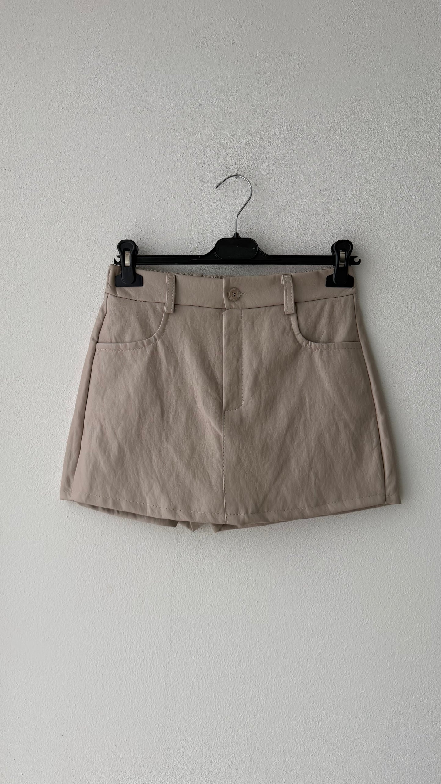 Gonna short ecopelle