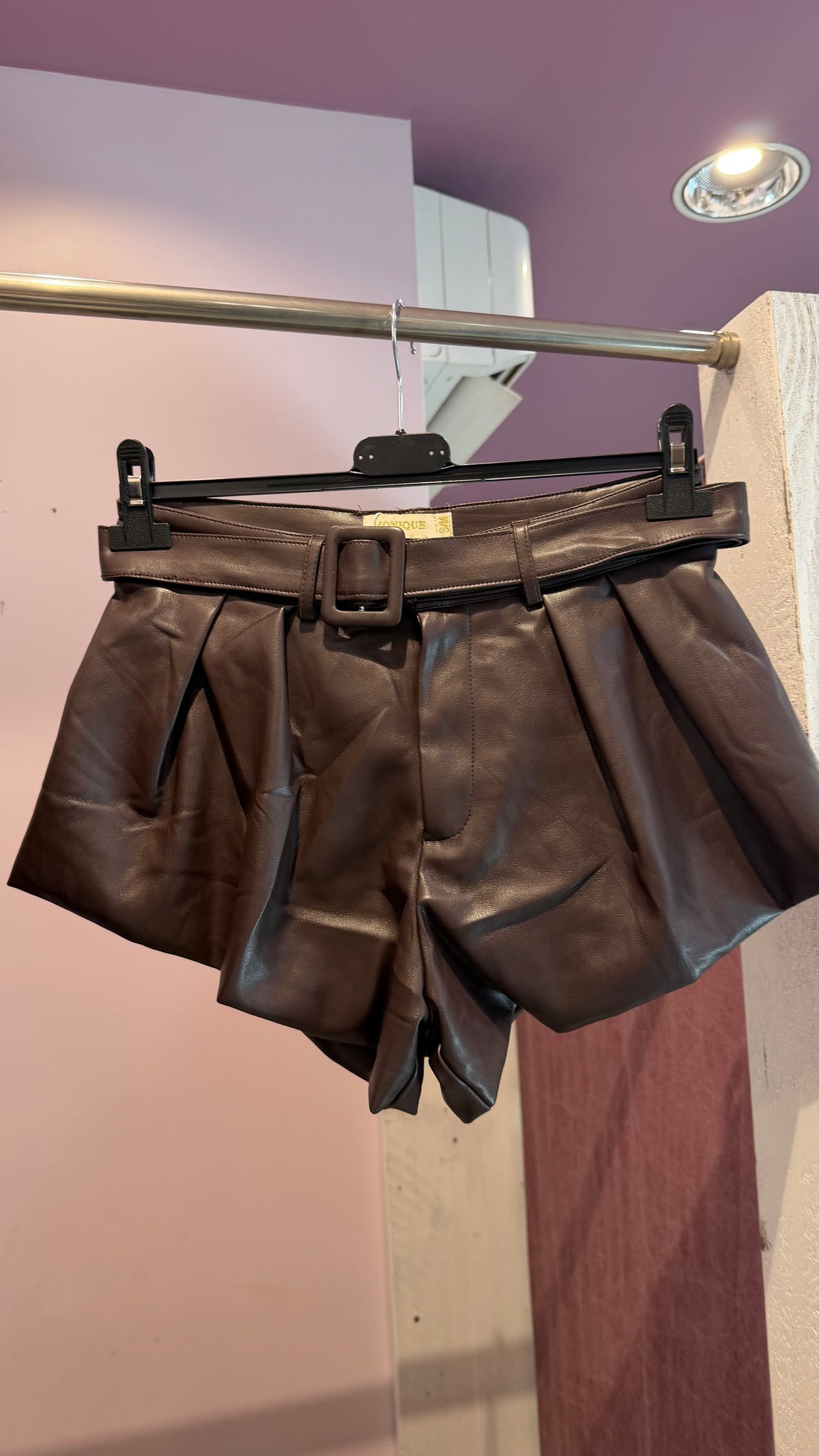 Shorts ecopelle farfalla