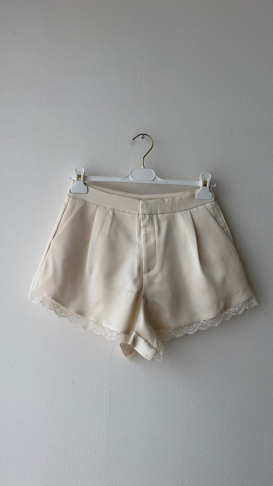 Short lingerie