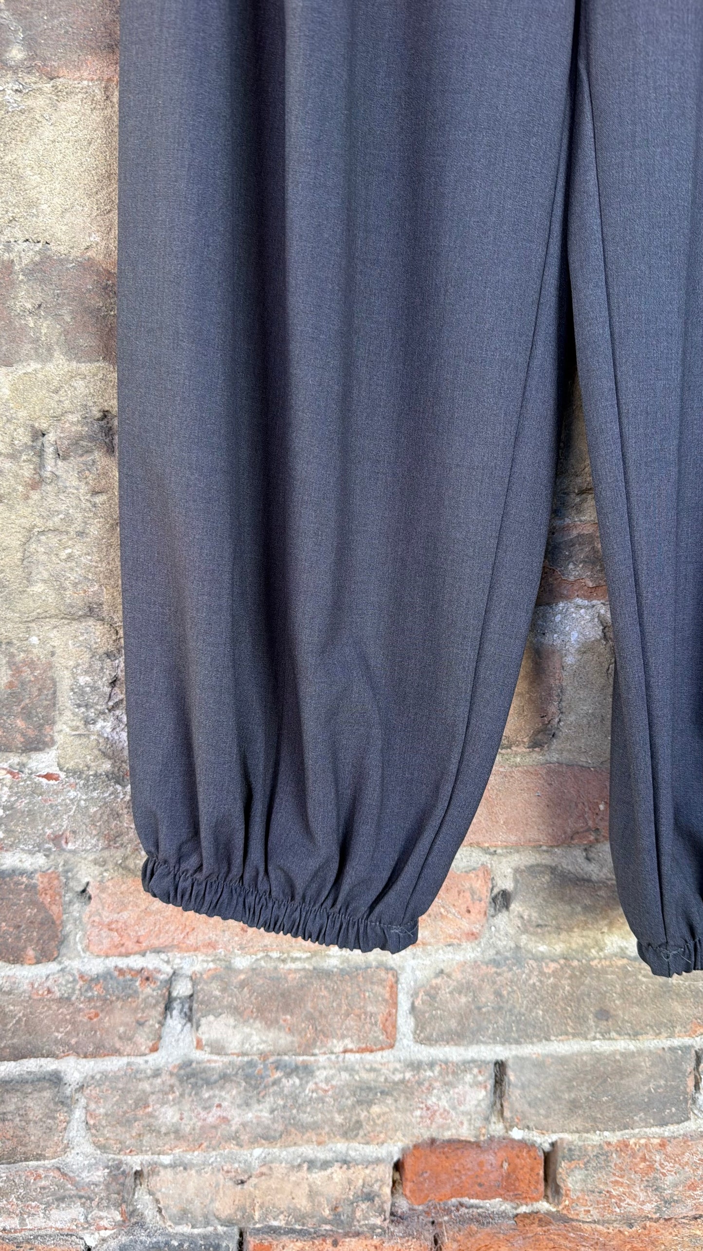 Pantalone tessuto tailleur con dettaglio laterale