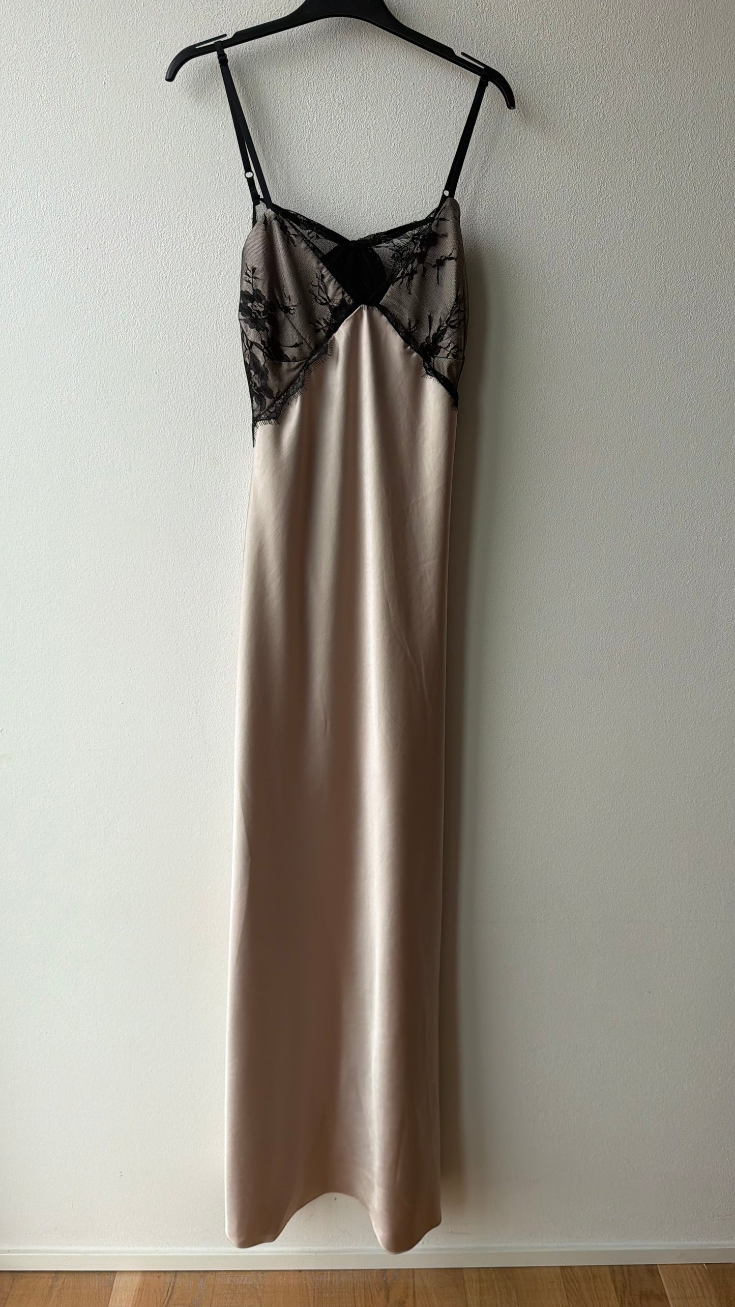 Abito sottoveste pizzo