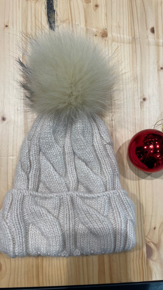 Cappello cashmere pompon