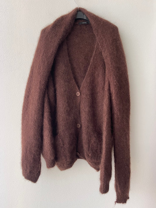 Cardigan marrone sciarpa