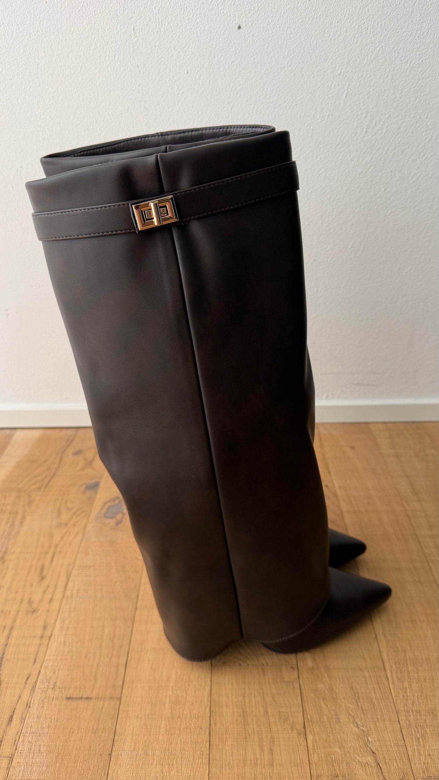 Stivale gyv NEW marrone