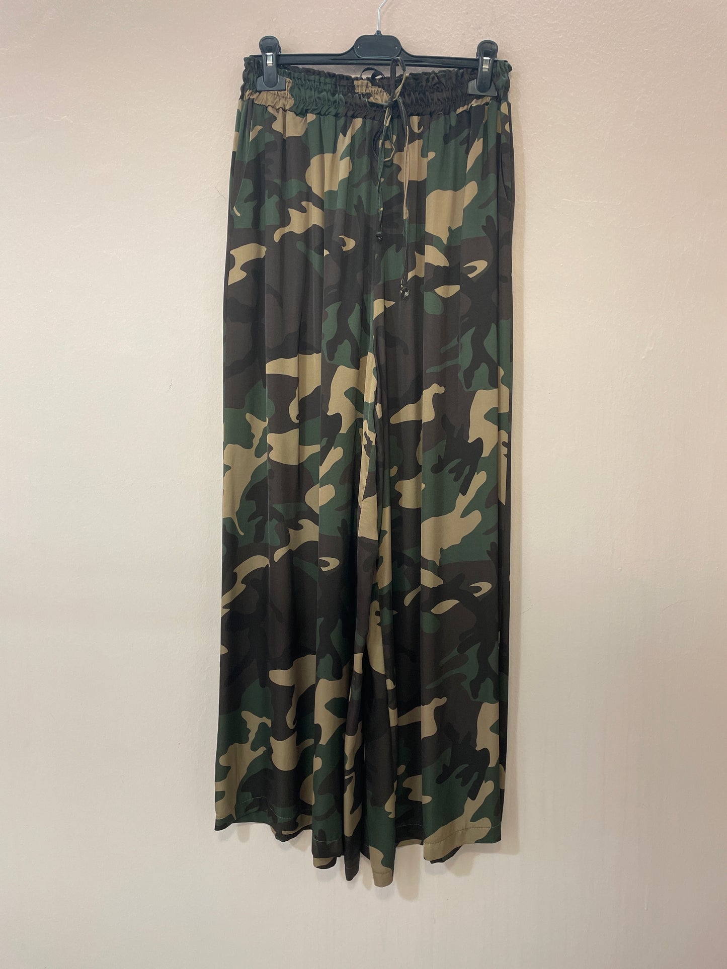 Pantalone palazzo camouflage