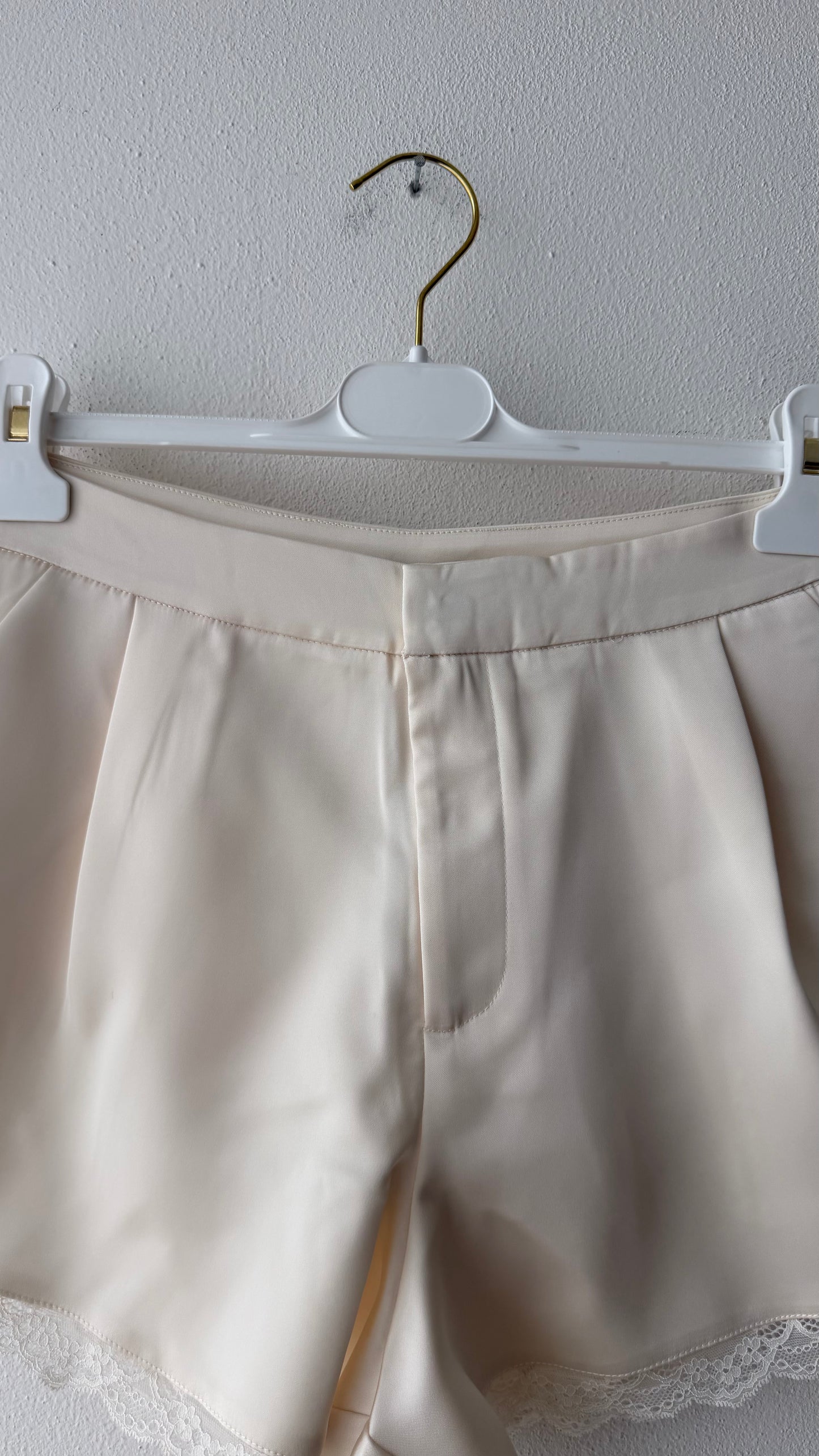 Short lingerie