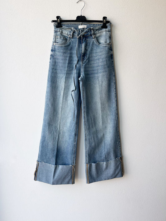 Jeans dettaglio cintura