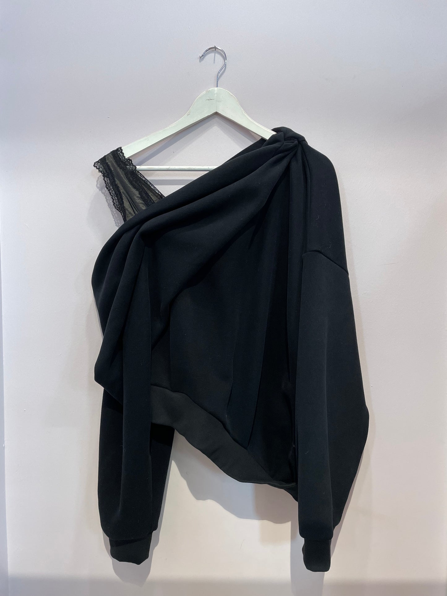 Felpa monospalla Eleh