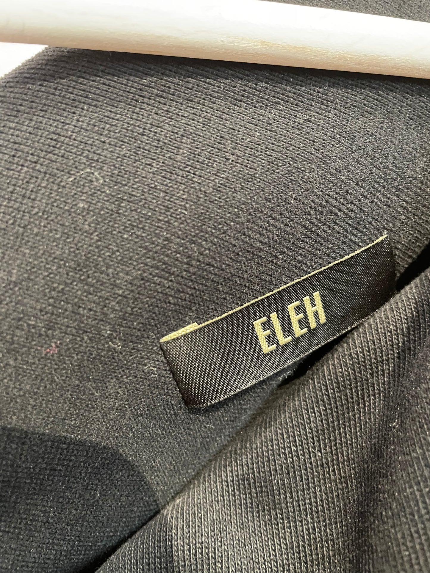 Felpa monospalla Eleh