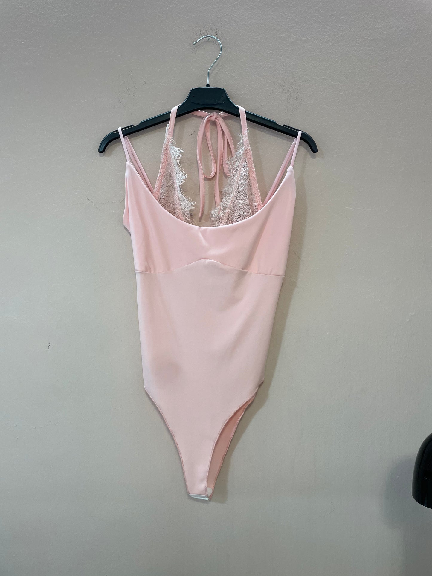 Body con pizzo