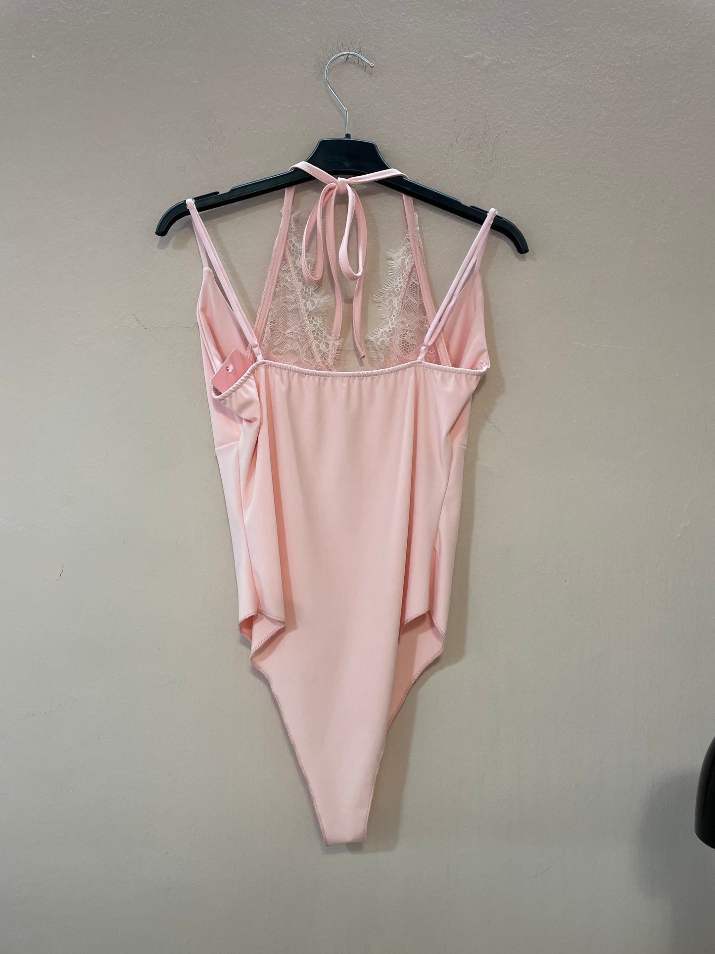 Body con pizzo